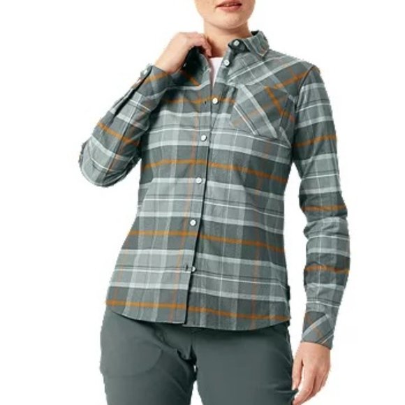 Helly Hansen Tops - Helly Hansen Women's Classic Plaid Long Sleeve Shirt